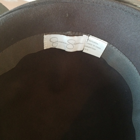 Hat - Picture 3 of 3